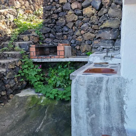 Estupenda Casa En Llanillos *